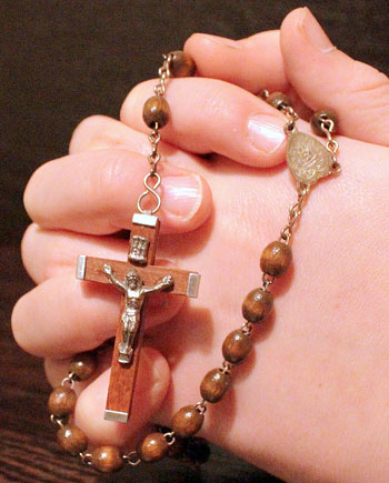 Pope Francis: Pray rosary daily in October | DOLR.org